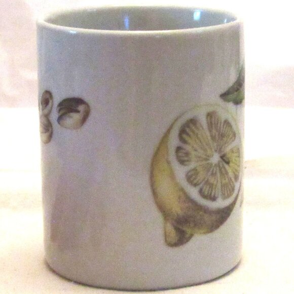 BIA Internat'l Cordon Bleu COB 13 Coffee Mug Lemon & Seeds Hand Decorated in USA - Picture 2 of 6